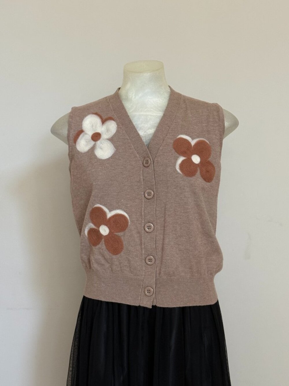 Sioni Floral Applique Cottagecore Sweater Vest S Fall